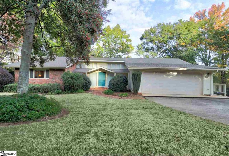 Property image 2 at 221 Apollo Drive, Seneca, SC 29672