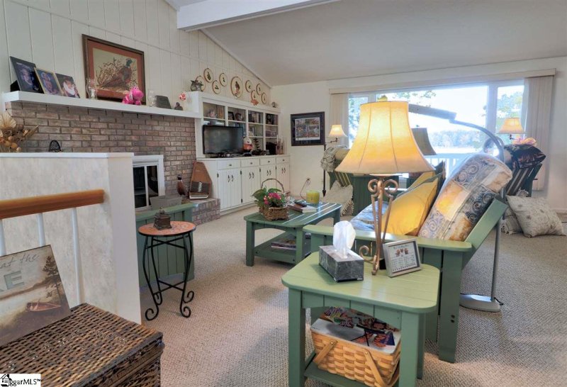 Property image 5 at 221 Apollo Drive, Seneca, SC 29672