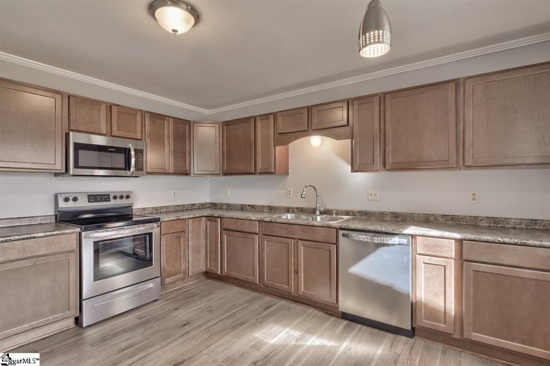 Property image 3 at 302 BARRY Drive, Greer, SC 29650