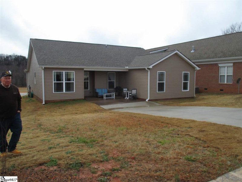 Property image 4 at 607 DOWNING Way, Landrum, SC 29356