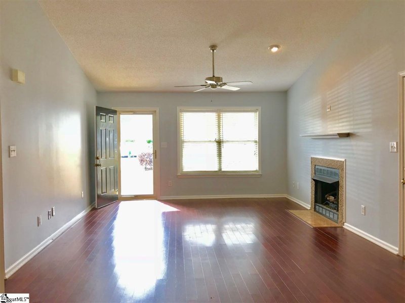 Property image 2 at 810 Amarillo Drive, Moore, SC 29369