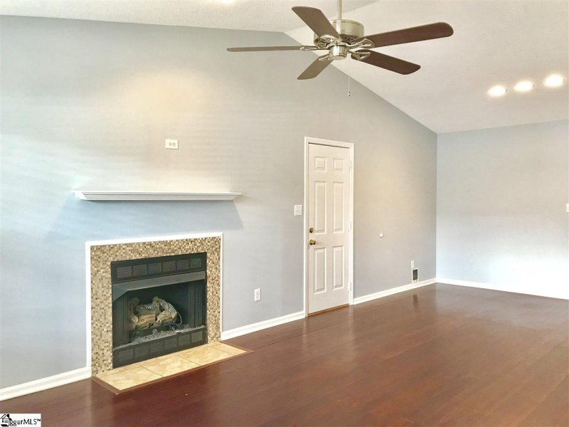 Property image 3 at 810 Amarillo Drive, Moore, SC 29369