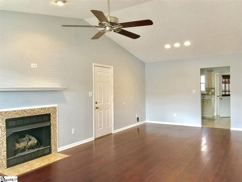 Property image 4 at 810 Amarillo Drive, Moore, SC 29369