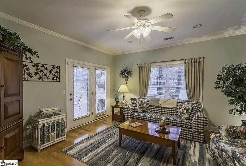 Property image 5 at 321 Shallow Drive, Taylors, SC 29687