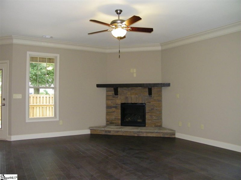 Property image 3 at 906 Changford Court, Moore, SC 29369
