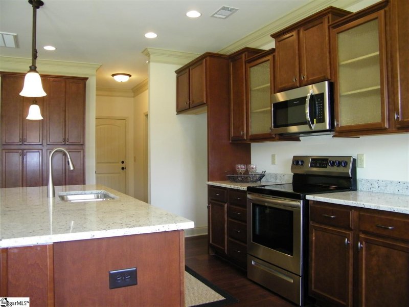 Property image 4 at 803 LYNSHIRE Lane, Moore, SC 29369