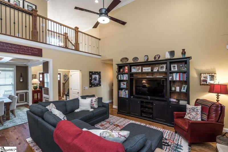 Property image 5 at 108 Scenic River Way, Taylors, SC 29687