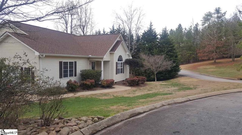 Property image 2 at 214 Paper Birch Lane, Pickens, SC 29671
