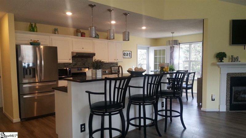 Property image 5 at 214 Paper Birch Lane, Pickens, SC 29671