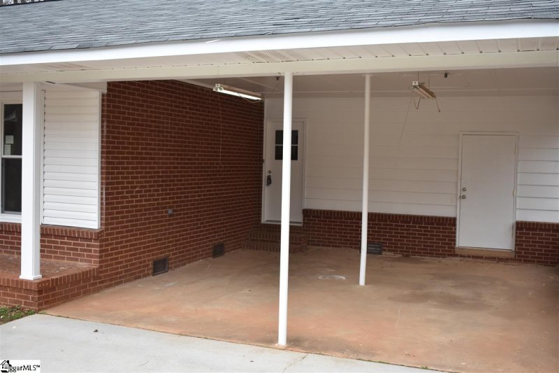 Property image 3 at 203 River Drive, Williamston, SC 29697