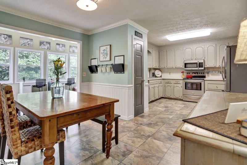 Property image 4 at 5 Briton Court, Greenville, SC 29615