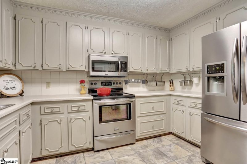 Property image 5 at 5 Briton Court, Greenville, SC 29615