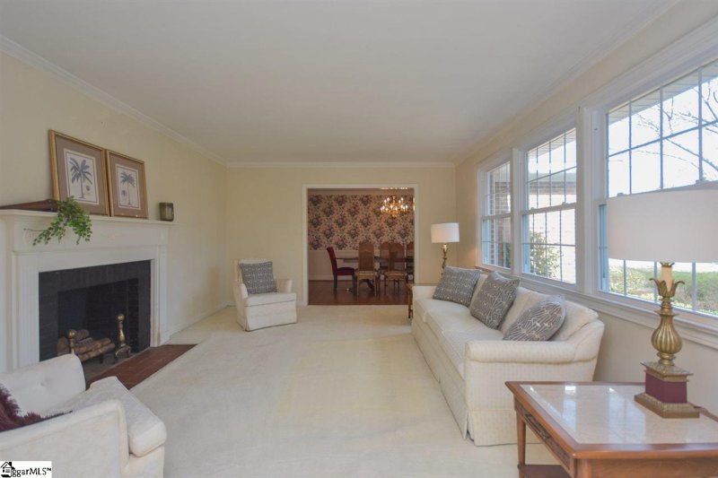 Property image 4 at 12 Ivy Trail, Greenville, SC 29615