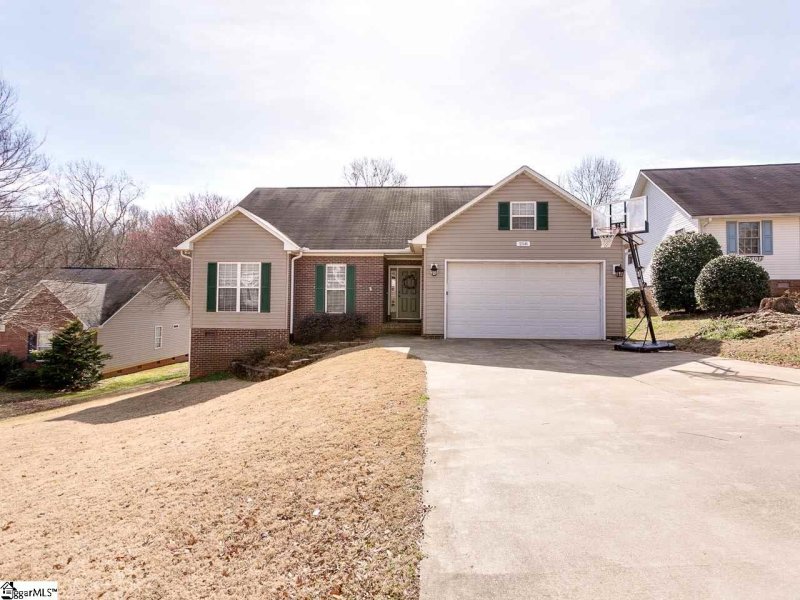 Property image 3 at 258 Lynhaven Drive, Spartanburg, SC 29303