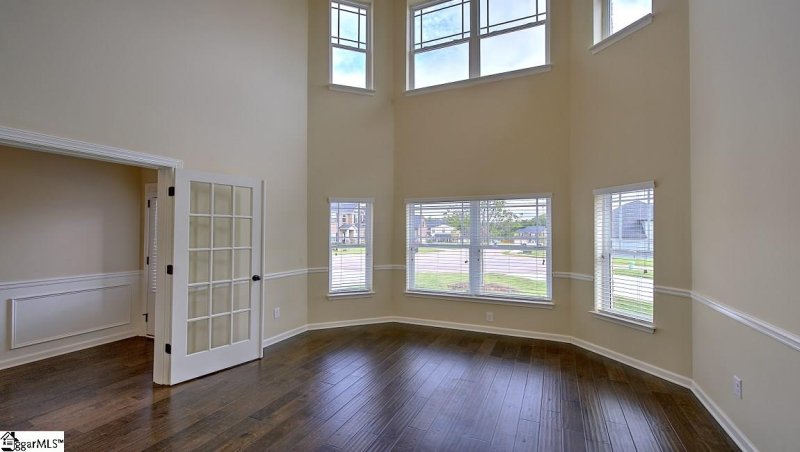 Property image 5 at 321 Bohannon Court, Reidville, SC 29388