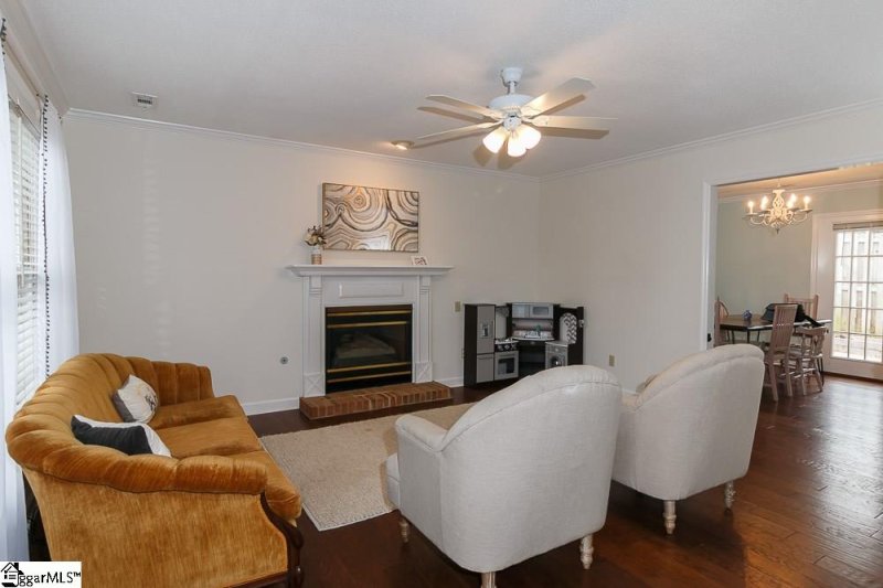 Property image 3 at 28 Honeysuckle Terrace, Spartanburg, SC 29307