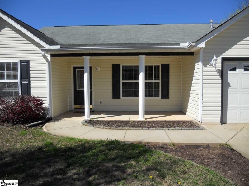 Property image 3 at 220 Rivers Edge Drive, Easley, SC 29642