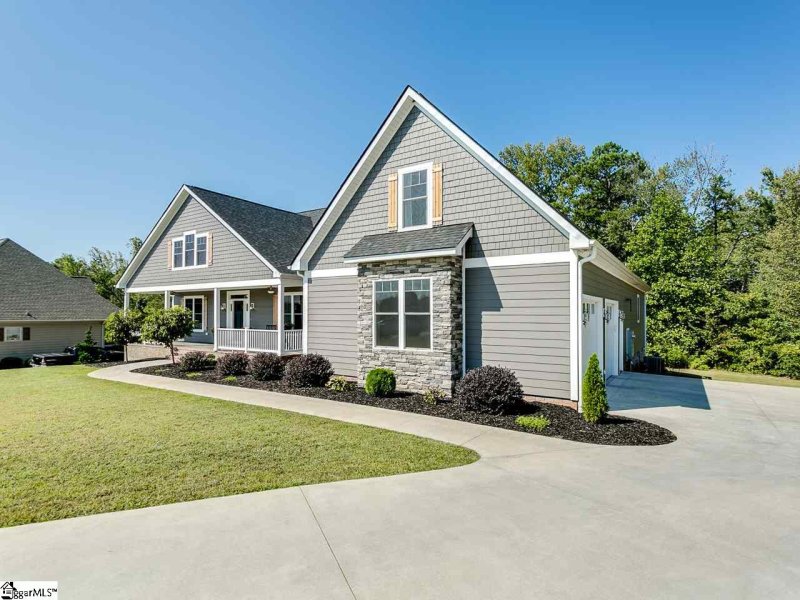 Property image 2 at 216 Clearridge Way, Greer, SC 29651