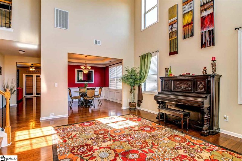 Property image 2 at 422 Timber Ridge Lane, Duncan, SC 29334