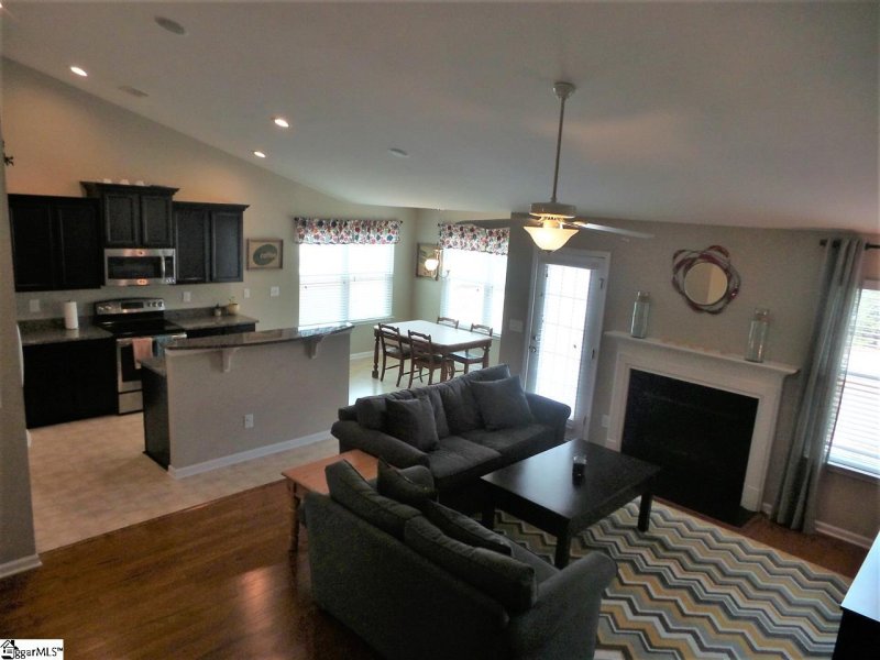 Property image 3 at 525 Eventide Drive, Moore, SC 29369