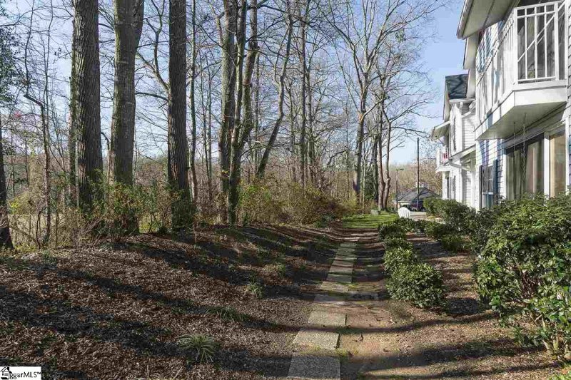 Property image 2 at 4614 Old Spartanburg Road, Taylors, SC 29687