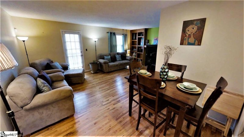 Property image 5 at 111 VILLAGE Court, Greer, SC 29651