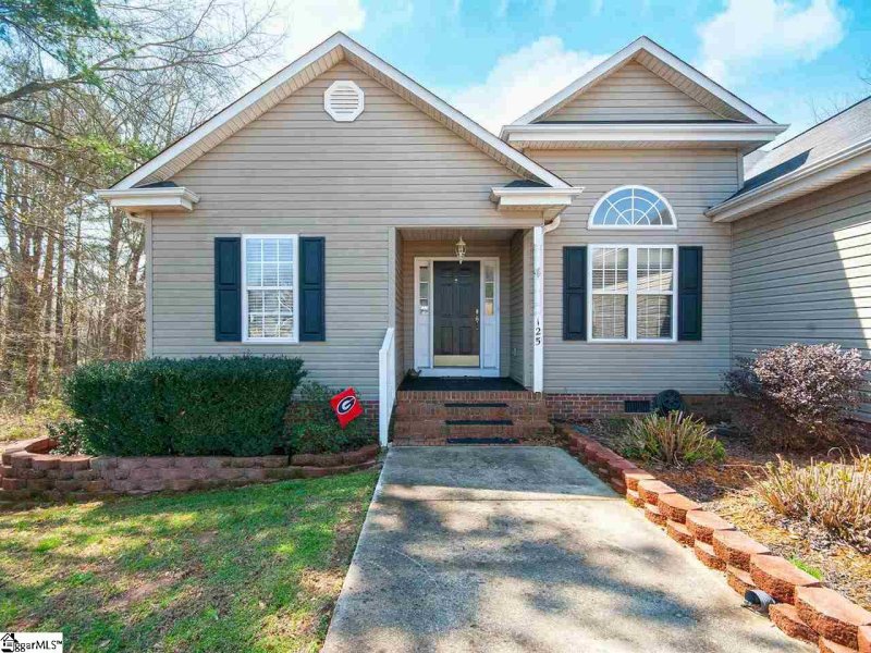 Property image 3 at 125 Jester Court, Williamston, SC 29697