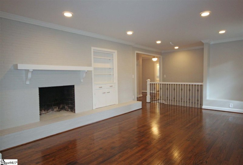 Property image 5 at 202 Sweetbriar Road, Greenville, SC 29607