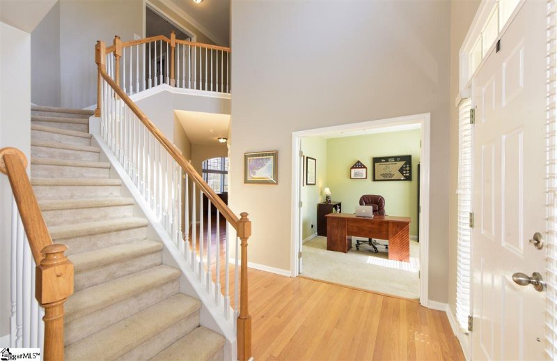 Property image 5 at 5 Spanish Moss Lane, Greer, SC 29650