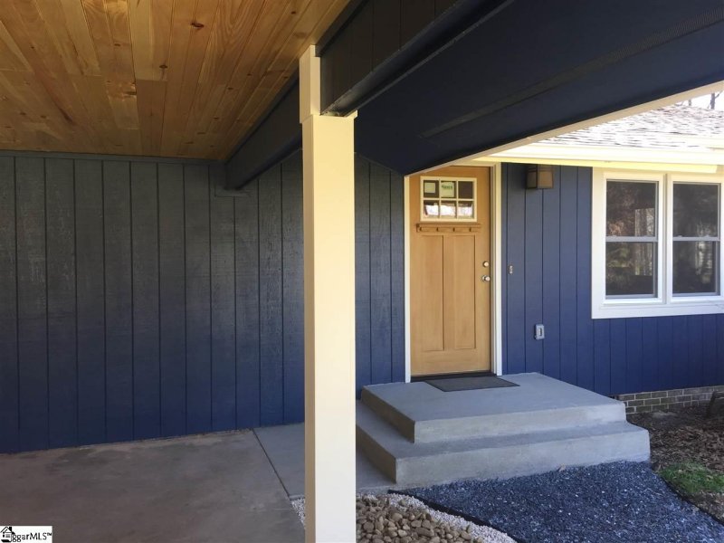 Property image 3 at 112 Tollgate Court, Simpsonville, SC 29615