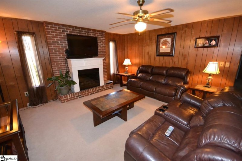 Property image 2 at 103 Keystone Court, Travelers Rest, SC 29690