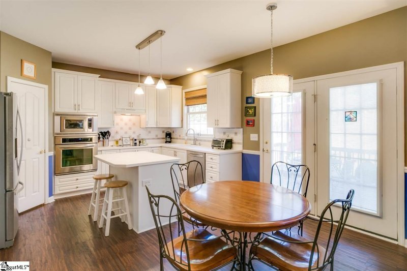 Property image 3 at 11 Wolf Den Drive, Greer, SC 29650