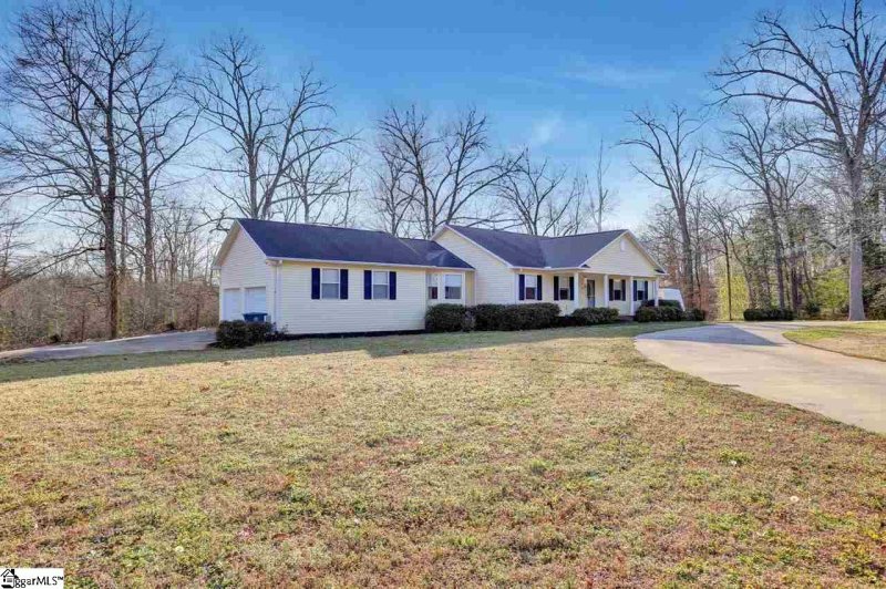 Property image 2 at 2901 E Georgia Road, Simpsonville, SC 29681