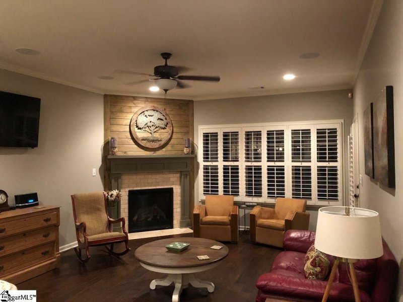 Property image 4 at 814 Asheton Commons Lane, Simpsonville, SC 29681