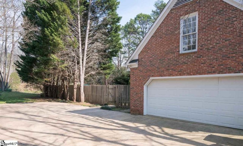 Property image 2 at 213 Governors Square, Greer, SC 29650
