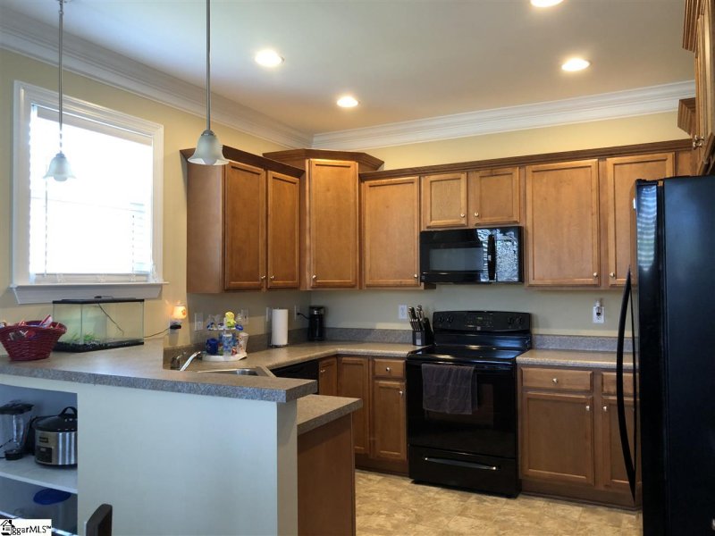 Property image 4 at 106 Lepore Lane, Greenville, SC 29611-2056