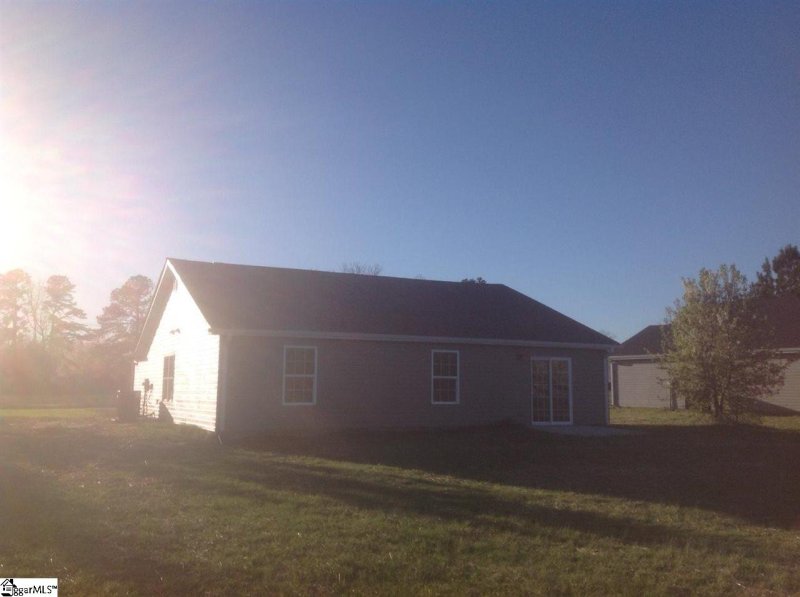 Property image 2 at 203 Essex Drive, Clinton, SC 29325