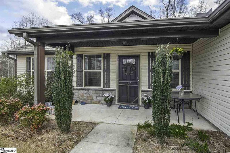 Property image 3 at 155 Autumn Hill Road, Greer, SC 29651