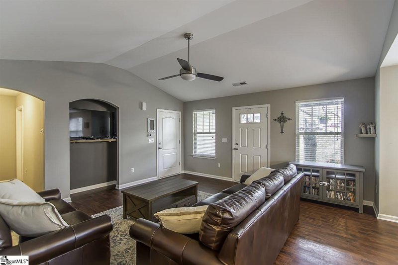 Property image 4 at 155 Autumn Hill Road, Greer, SC 29651