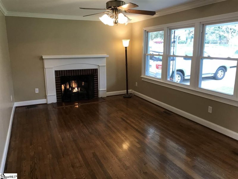 Property image 5 at 208 Thornwood Drive, Taylors, SC 29687-8