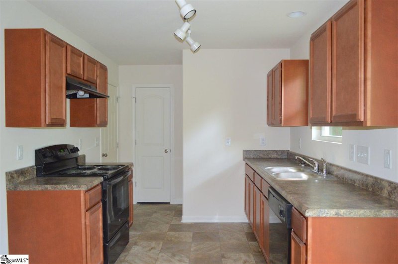 Property image 5 at 297 Promised Land Drive, Spartanburg, SC 29306