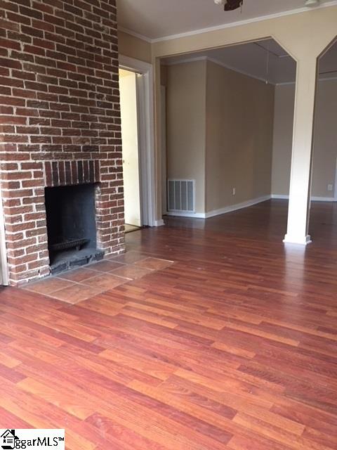 Property image 2 at 100 Highlawn Avenue, Greenville, SC 29611