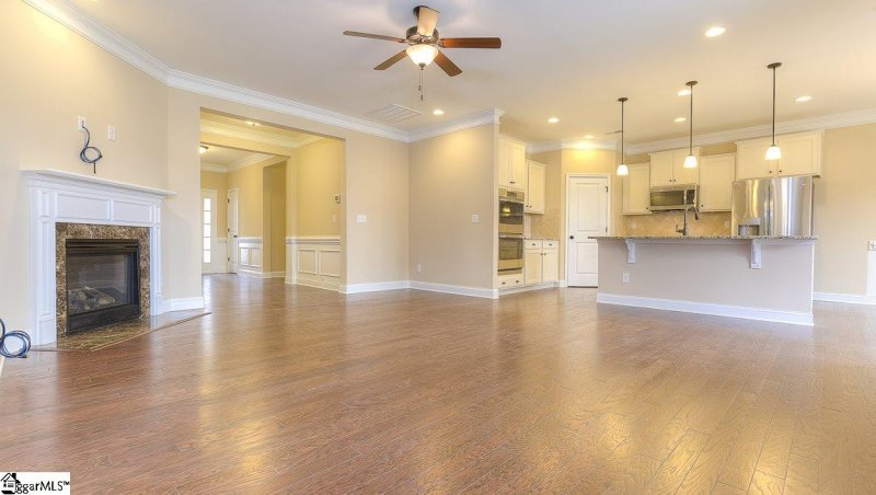 Property image 3 at 6 Common Oaks Court, Simpsonville, SC 29681