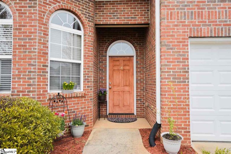 Property image 2 at 18 Slow Creek Drive, Simpsonville, SC 29681