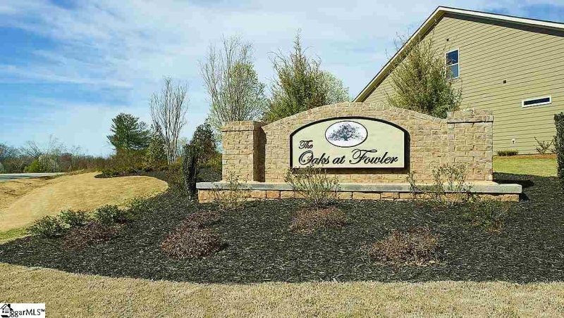 Property image 4 at 8 Common Oaks Court, Simpsonville, SC 29681