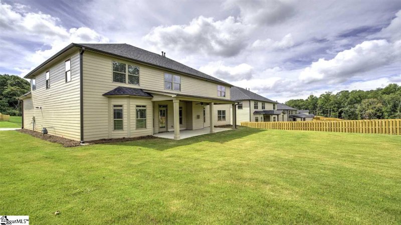 Property image 3 at 217 Ashcroft Lane, Simpsonville, SC 29681