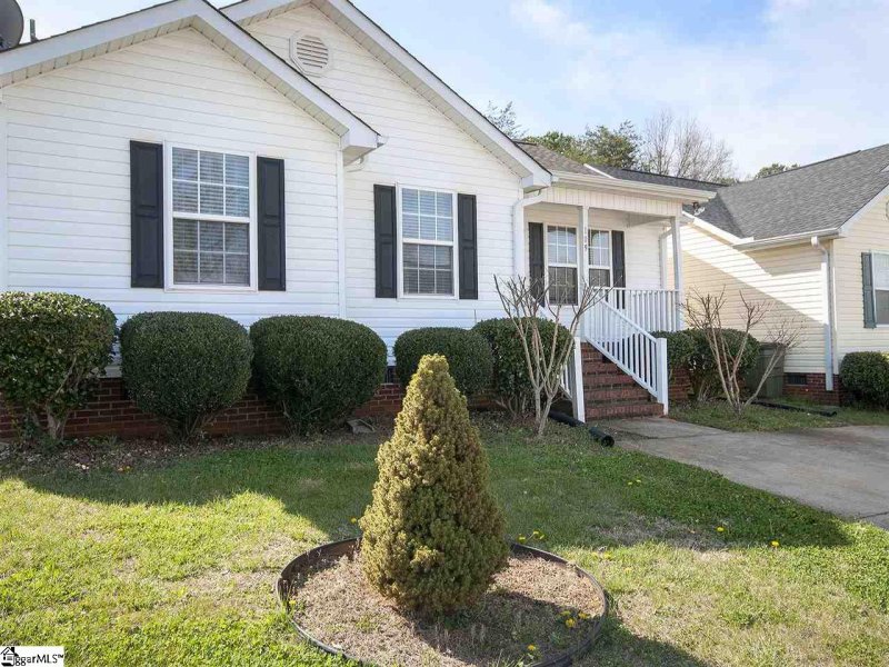 Property image 2 at 109 Cosmos Lane, Greer, SC 29651