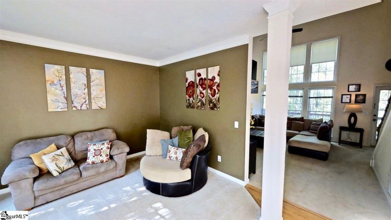 Property image 2 at 6 S Cedarbluff Court, Greer, SC 29650