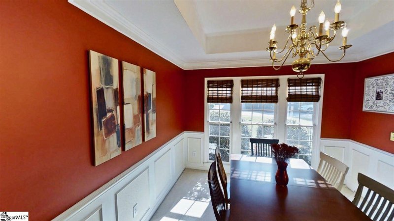 Property image 5 at 6 S Cedarbluff Court, Greer, SC 29650
