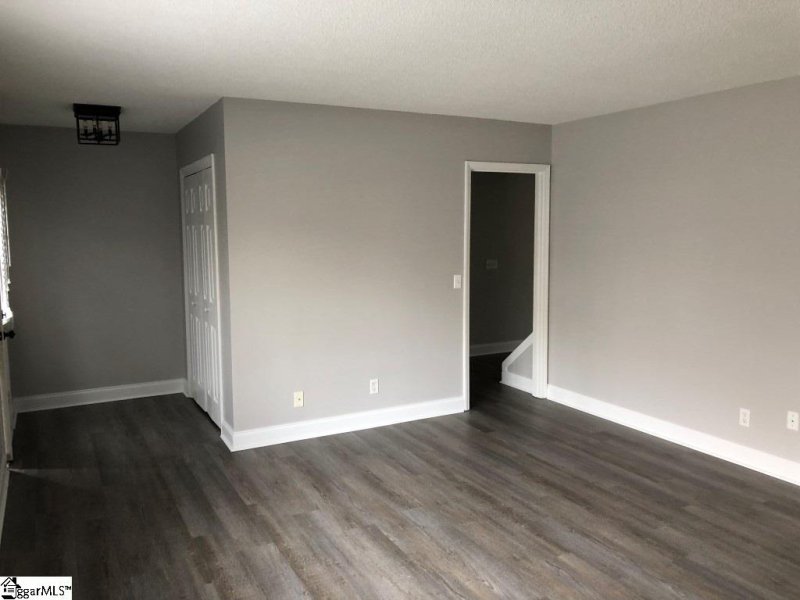 Property image 3 at 112 Shady Tree Drive, Taylors, SC 29687